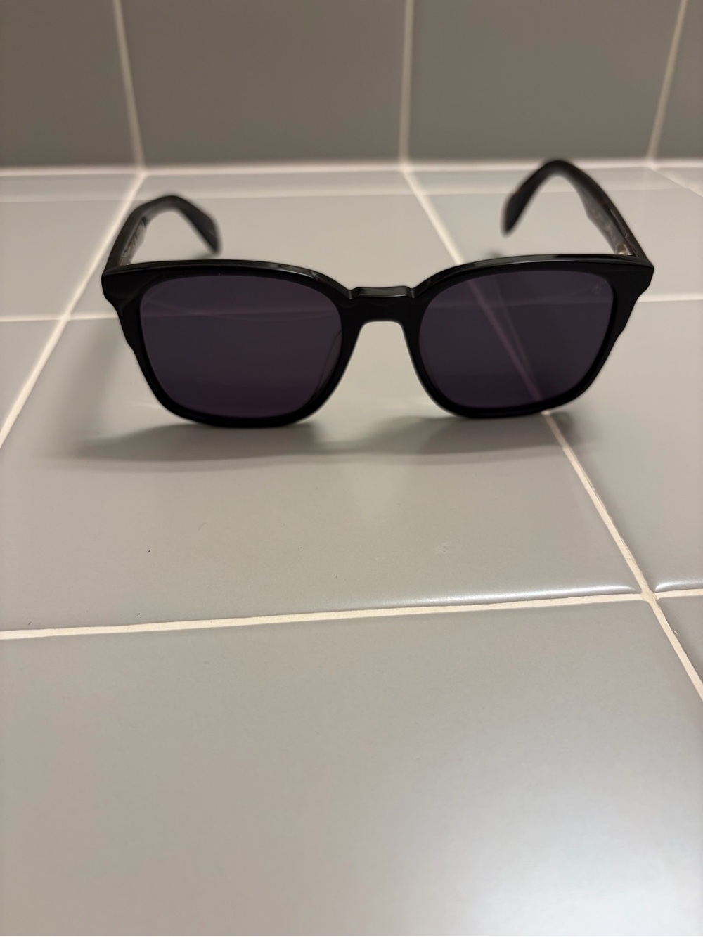 Rag and Bone Mens Modern Sunglasses with Dark Lenses - Picture 2 of 5